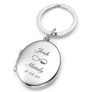 Personality Custom Oval Locket Keychain Silver Floating Photo Jewelry Locket Key Tag Engraved Initail Or Name Key Chain