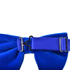 Set di 4 <span class=keywords><strong>papillon</strong></span> in velluto blu reale e fazzoletto da taschino