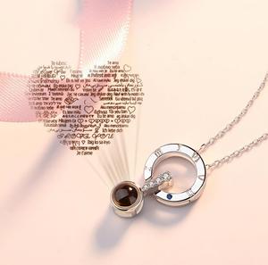 2021 nuovo Arrivo Argento Rosa Oro Argento <span class=keywords><strong>Donne</strong></span> di Proiezione Collana 100 Lingue I Love You Collana