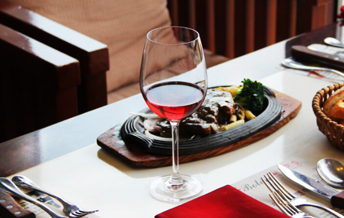 Lead free crystal stemware red wine glass ,bulk crystal wine glass and wine glass cup for bar