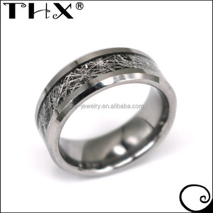 Anillo de meteorito personalizado, anillo de bodas de tungsteno, nuevo diseño de bordes biselados, anillo de hombre de meteorito de tungsteno de ajuste cómodo plano - Product Image 4