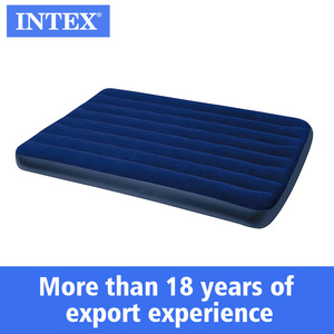 [ SOLDE ] <span class=keywords><strong>Matelas</strong></span> <span class=keywords><strong>Gonflable</strong></span> <span class=keywords><strong>INTEX</strong></span> 64758 Full Classic Downy pour Camping, Bureau, Lit Pliant Individuel, Lit de Voiture - Product Image 3