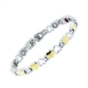 En gros or coeur femmes charme bracelet magnétique pour les femmes gravent nom cadeau de mariage en stock