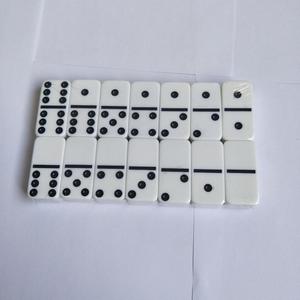 Dominos en mélamine Boîte en PVC Jouets éducatifs Jeu de dominos - Product Image 4
