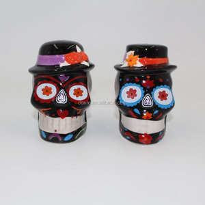 <span class=keywords><strong>Ceramica</strong></span> ognissanti cranio sale e pepe shaker - Product Image 1