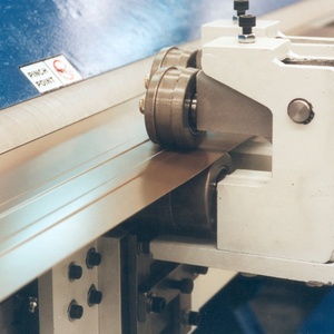 Machine de <span class=keywords><strong>pliage</strong></span> hydraulique CNC pour la fabrication de flashing, machine de <span class=keywords><strong>pliage</strong></span> de flashing pour toiture - Product Image 5