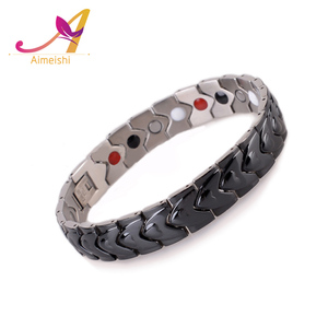 Los hombres más nuevos de <span class=keywords><strong>las</strong></span> mujeres negro y oro rosa plateado de acero inoxidable joyería de energía salud pulsera magnética - Product Image 4