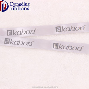 Venta directa <span class=keywords><strong>de</strong></span> fábrica gris logo y letras <span class=keywords><strong>de</strong></span> <span class=keywords><strong>un</strong></span> solo lado 25mm impresa poliester <span class=keywords><strong>de</strong></span> la cinta del satén - Product Image 3