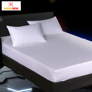 Durable dans l'utilisation de Satin bande lit bug matelas protecteur - Product Image 3