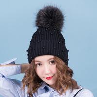 Bonnet avec pompon en fourrure pour femme, tricoté et perles, accessoire d'hiver, nouvelle collection