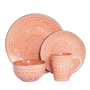 4 набора модной легкой и реактивной посуды - Product Image 1