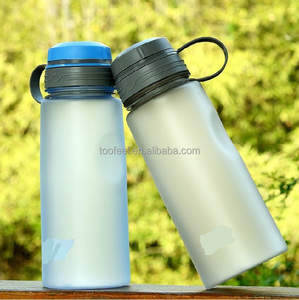 800 ml de calidad alimentaria pc clásica taza espacio libre de bpa/al por mayor precio botella helada de plástico fabrica - Product Image 2