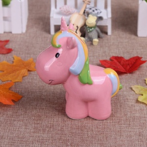 Pequeña rosa de cristal pintado a mano de cerámica caballo banco para los niños - Product Image 1