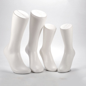 Mannequins de pieds féminins magnétiques Newstyle, Maniqui, <span class=keywords><strong>pied</strong></span> de <span class=keywords><strong>mannequin</strong></span> pour l'affichage de chaussettes et de bijoux - Product Image 1