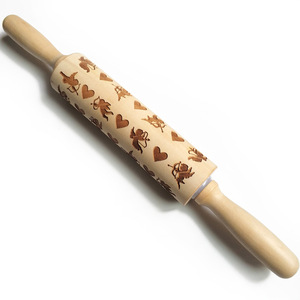 Outils de biscuits de <span class=keywords><strong>pain</strong></span> <span class=keywords><strong>d</strong></span>'épice de cuisine gaufrage laser rouleau à pâtisserie en bois à motifs de noël - Product Image 1