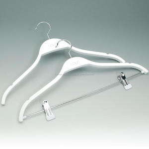 Dangler laminated with tweezers or <span class=keywords><strong>barral</strong></span> - Product Image 4