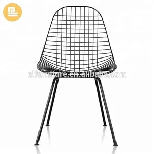 Cadeira de jantar com design moderno bertoia