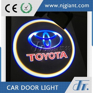 1 par inalámbrico LED puerta cortesía láser proyector Luz de insignia del coche para Toyota - Product Image 1