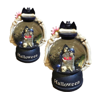 Usine personnalisée 45mm Souvenir eau résine boule à neige dessin animé Style fantôme pour la décoration de la maison thème fée et musique - Product Image 2