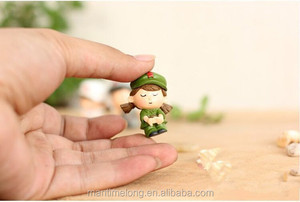 Moss paisaje micro adornos carácter parejas uniforme de soldado japonés hermano hermana menor muñeca DIY - Product Image 3