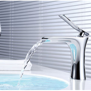 Grifo Mezclador de Lavabo de Cascada de Agua Fría y Caliente con un Solo Mango Cromado para Baño, Marca Kaiping <span class=keywords><strong>Aida</strong></span> - Product Image 2
