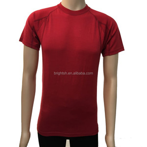 Camiseta de Hombre GECKO MASTER W.R.A.P de Alta Calidad, Ecológica, Transpirable, de Secado Rápido, 180g, Color Sólido, 100% Merino - Product Image 1