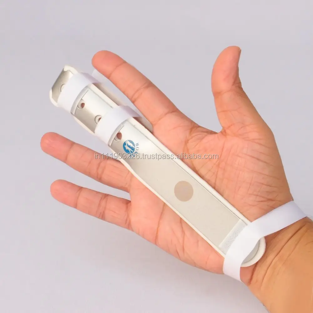 Extended Protective Finger Splint made of best quality Foam and Aluminium