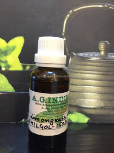 Huile essentielle de citronnelle 100% pure biologique de qualité supérieure en forme liquide en vrac certifiée MSDS pour les soins de la peau et l'aromathérapie - Product Image 3