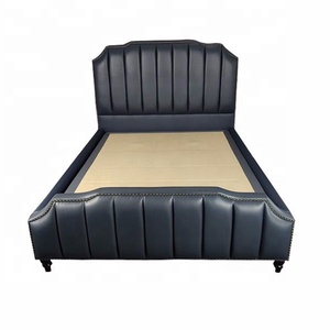 Testiera classica imbottita King Size imbottita in legno - Product Image 2