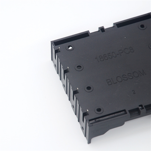 4 CELL ขนาน <span class=keywords><strong>Li-ion</strong></span> 18650 3.7V ที่ใส่แบตเตอรี่ลิเธียมพร้อมหมุดพีซีสำหรับแบตเตอรี่4*18650