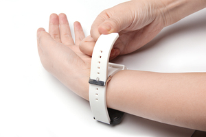 Meinoe yaşlı acil durum cihazı güvenlik İzle Alarm 130db bileklik kişisel Alarm - Product Image 3