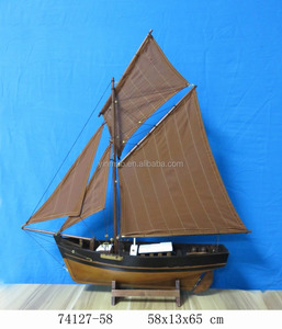 Hölzernes Fischerboot mit Segeln, 58x13x66cm Schwarz Braun 2 Masten Nautisches Schiffs modell - Product Image 1