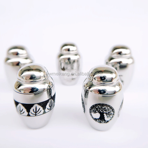 Klasik Serisi Paw <span class=keywords><strong>Pet</strong></span> Urn Mini Kremasyon Urn Paslanmaz Çelik Su Geçirmez <span class=keywords><strong>Keepsake</strong></span> Cenaze Urn - Product Image 3