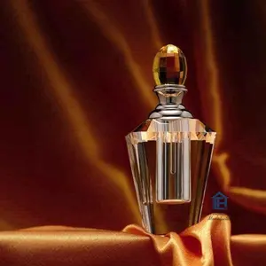 Su misura personalizzati vuoto di cristallo decorativo di cristallo bottiglia attar olio di fragranza del profumo per le donne