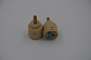 China Professional <strong>Manufacturer</strong> Handle Valves Brass <strong>Ceramic</strong> Disc <strong>Cartridge</strong> - Product Image 4