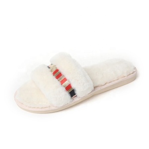 Indoor Outdoor Open Toe <strong>Sandals</strong> Plush Faux Fur Slippers Luxury Winter Slides Wholesale <strong>Glitter</strong> Belt Decoration Soft Sole Lady - Product Image 3