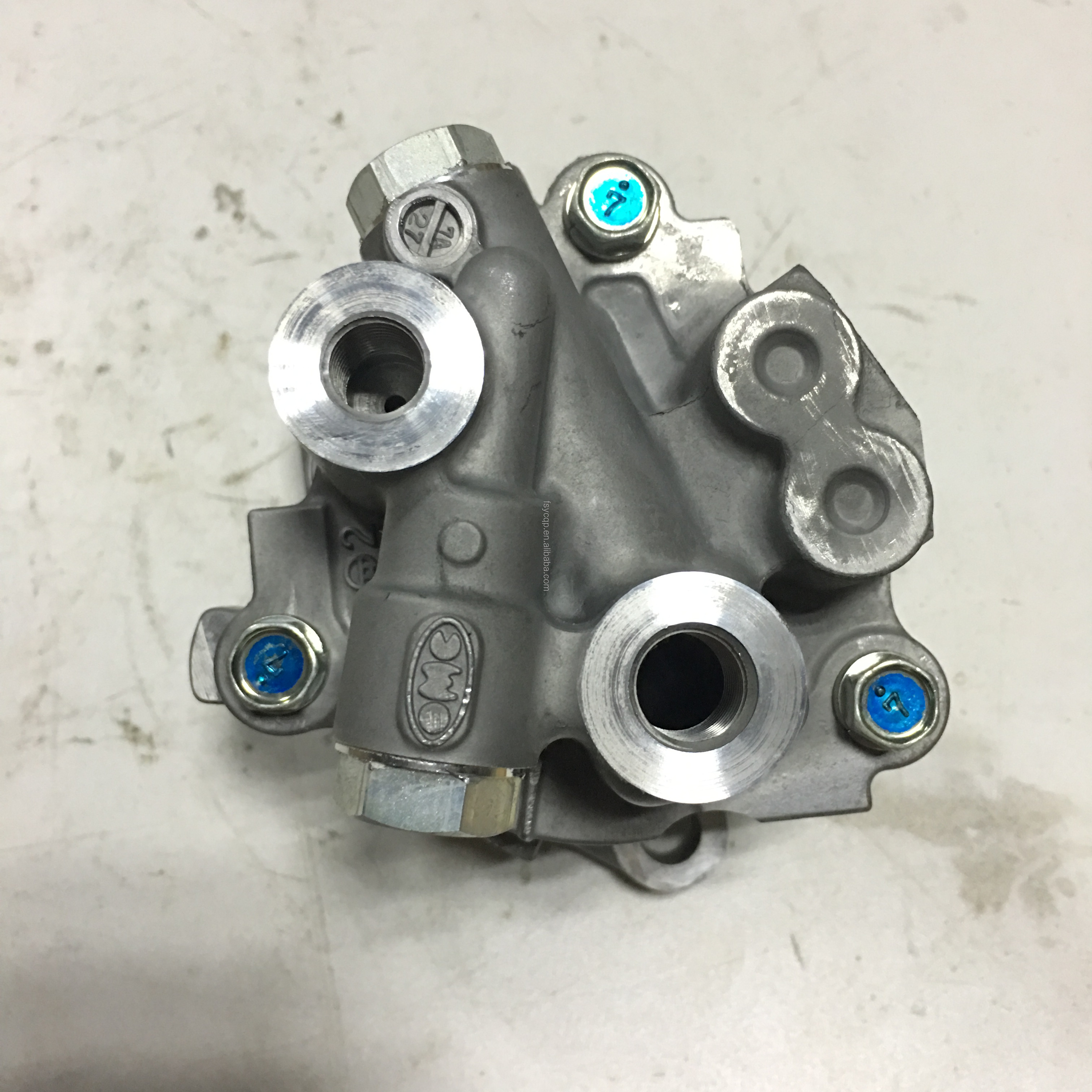 QUON GW GE13 GEB3 用 日産 UD トラック部品 フューエルフィードポンプ