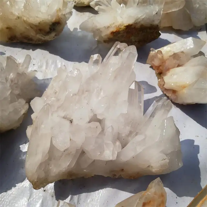 Cluster Kristal Mentah Besar Cluster Putih Bening Quartz Kristal Anggur untuk Dekorasi Rumah