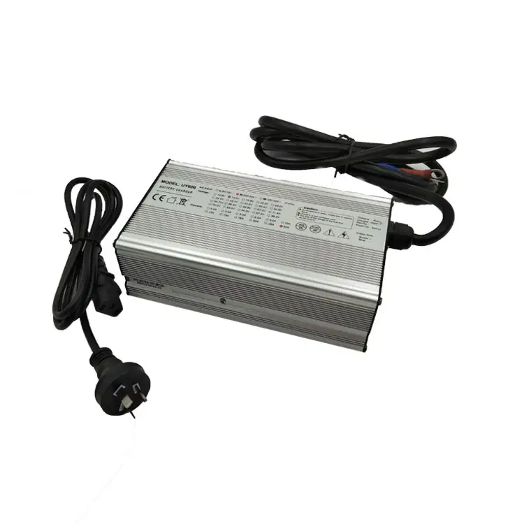 AC 12 volt 100ah lithium ion car battery charger 12v 30a lifepo4 battery charger