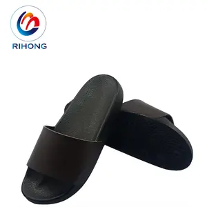 2019 nieuwe product eenvoudige twee voet mode slides mannen s slippers