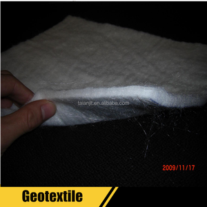 Tissu en <span class=keywords><strong>feutre</strong></span> géoctile non tissé en Polyester polypropylène blanc perforé à l'aiguille <span class=keywords><strong>pour</strong></span> la Protection côtière - Product Image 3
