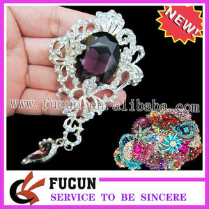 espumoso con encanto broche broche camafeo tribunal real de estilo para las mujeres - Product Image 1