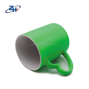Nuova tazza di ceramica <span class=keywords><strong>con</strong></span> rivestimento colorato a fluorescenza stile nordico in gres tazza tazza da caffè <span class=keywords><strong>con</strong></span> manico a <span class=keywords><strong>cuore</strong></span> nuovi prodotti - Product Image 1