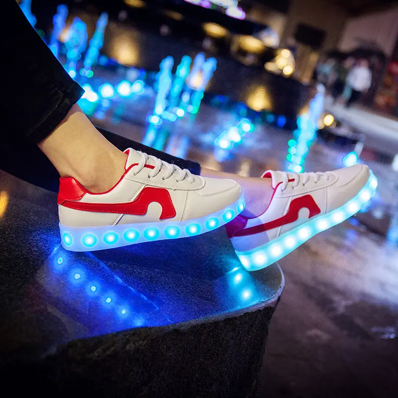 2017 Hot Selling Led Light Running Shoes