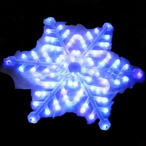 Verde + blanco fiesta copo de nieve luz LED parpadeante