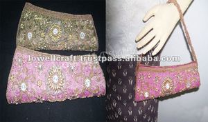Bolso de mano bordado con cuentas de satén patrón geométrico - Product Image 2