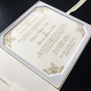 การ์ดเชิญอะคริลิคใสแบบอาหรับพร้อมกล่อง - Product Image 5
