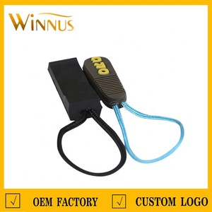 Tirazip Personalizzato con Logo in Rilievo, Rotondo, <span class=keywords><strong>per</strong></span> Abbigliamento Sportivo, Borse, Giacche, in PVC Morbido - Product Image 3