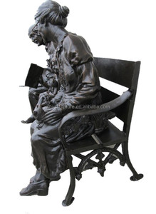 Escultura de Bronce de Tamaño Real de Abuelos Leyendo para sus <span class=keywords><strong>Nietos</strong></span> en un Banco - Product Image 4
