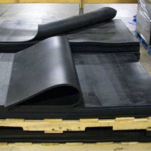 ألواح المطاط الطبيعي الصيني بجميع الأنواع (SBR NBR CR EPDM سيليكون FKM إلخ) مع خدمات تجهيز القولبة والقطع - Product Image 4